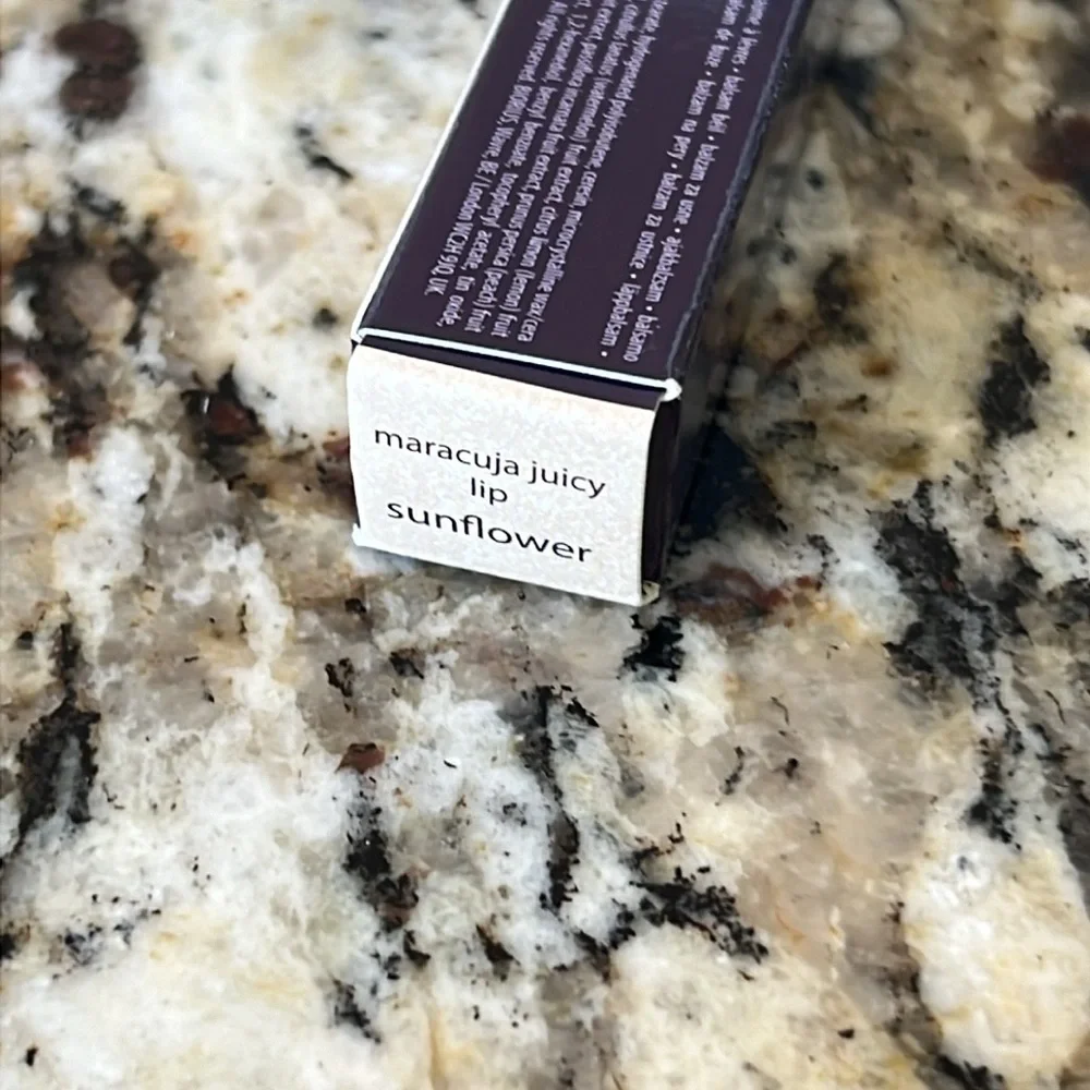 ❤️🌙Tarte Sunflower Marajuca Juicy Lip Plump